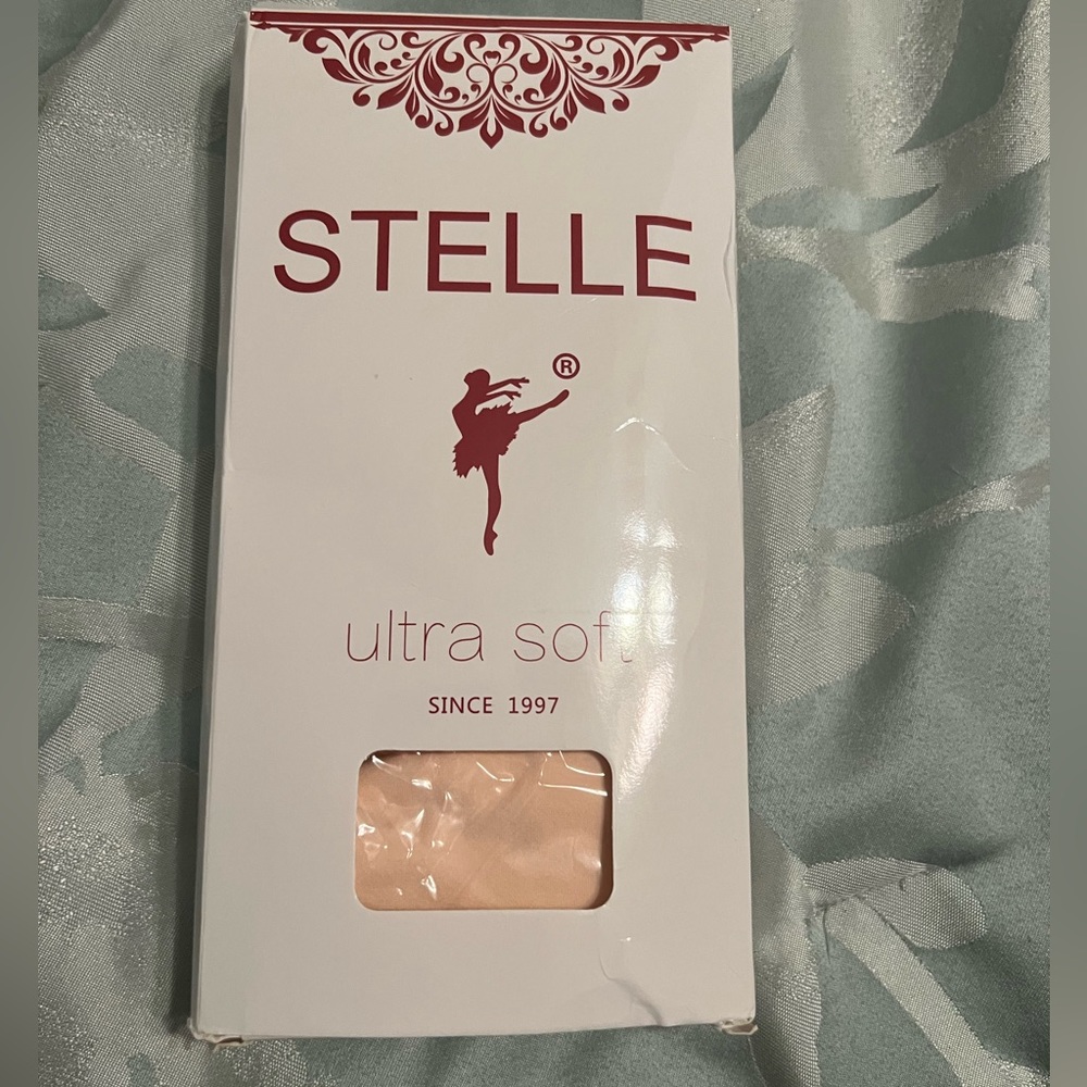 New Stelle 2 pair of dance leggings nude/pink and white size Small new in box